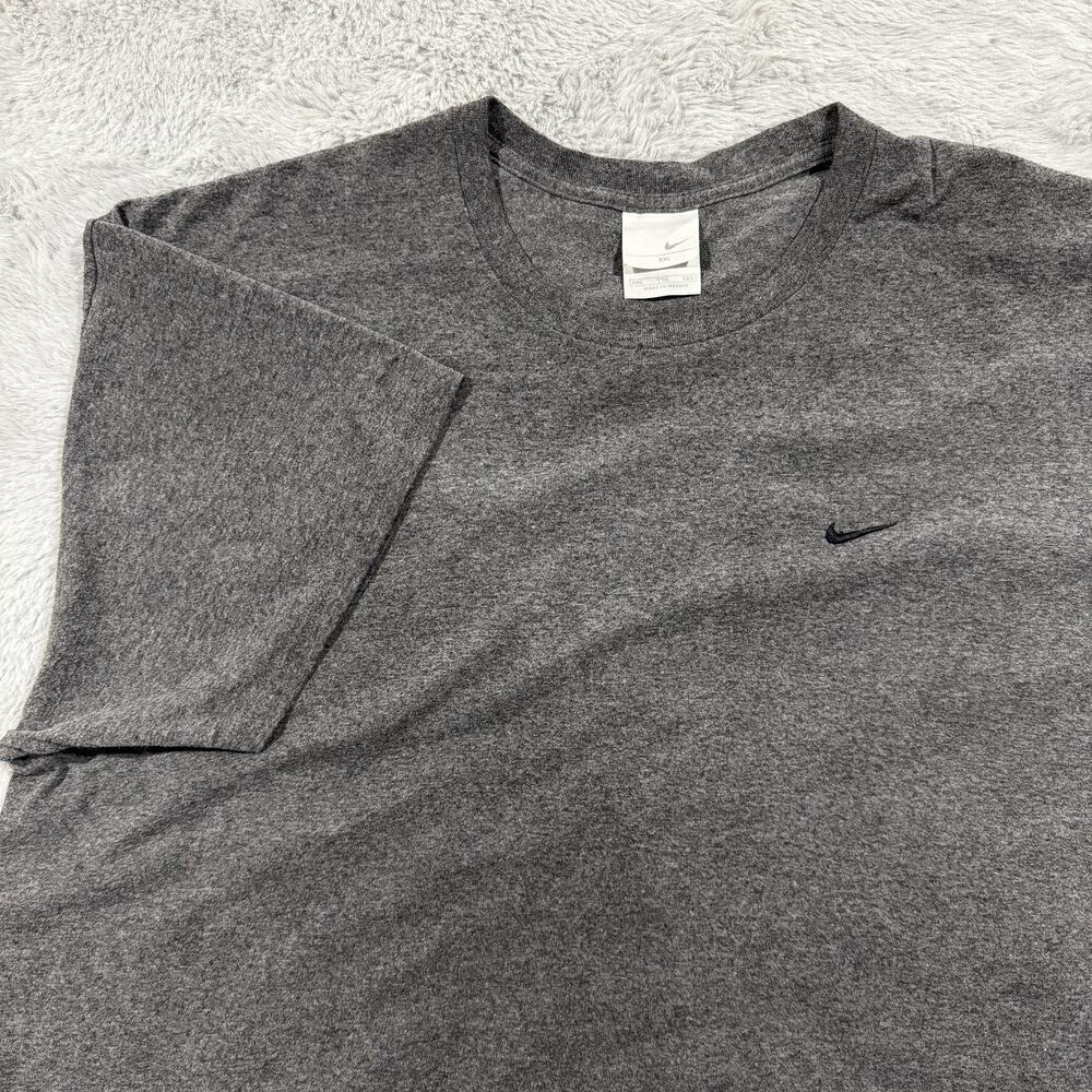 Nike Shirt Mens 2XL Gray Swoosh Logo Classic Athletic Crewneck Tee T-Shirt